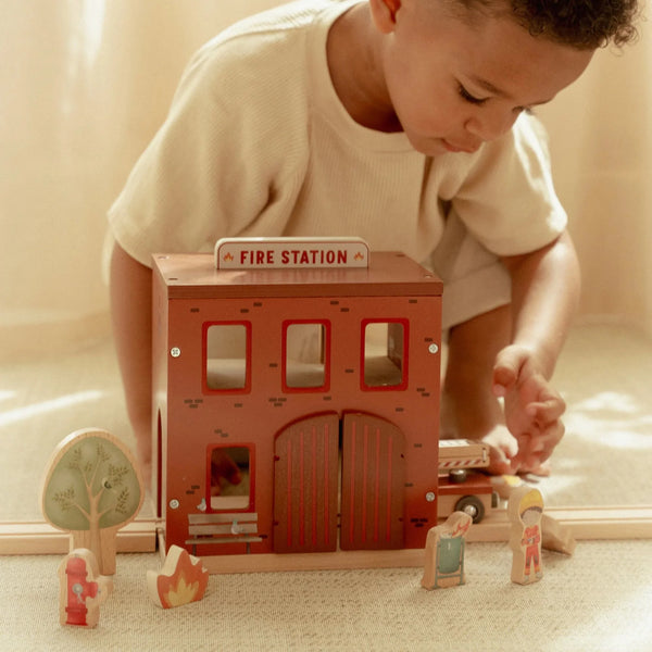 LITTLE DUTCH - Wooden Fire Station – Red – Essentials
