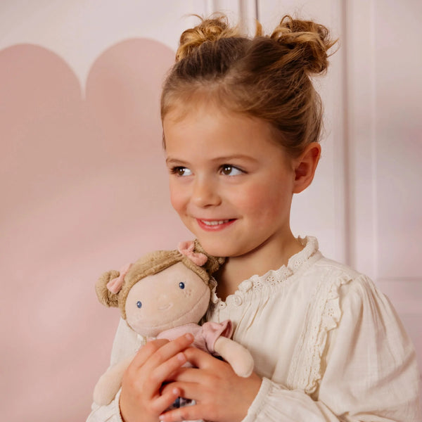 LITTLE DUTCH - Hug doll Rosa - 35 cm