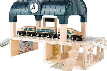 small foot - Train Station with Accessories